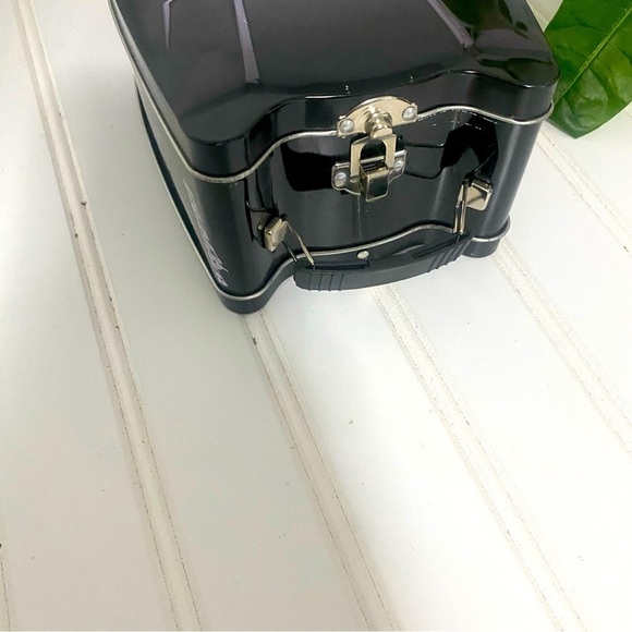 Black Panther Embossed Head Shaped Tin Lunch Box Pencil Art Case Collectible - Picture 3 of 6